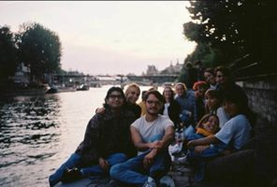 Μουτσάτσου – Παρίσι